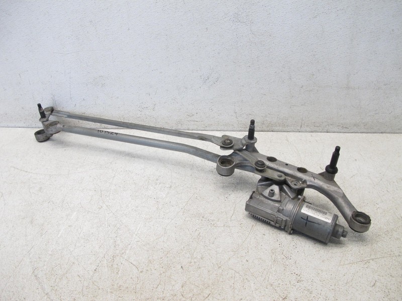 07-15 AUDI 4L Q7 FRONT WINDSHIELD WINDOW WIPER MECHANISM WASHER MOTOR OEM 101524