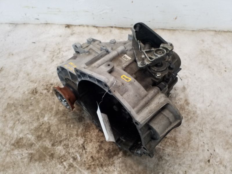 Manual Transmission 2.0L Gasoline 6 Speed Fits 12-16 BEETLE 679565
