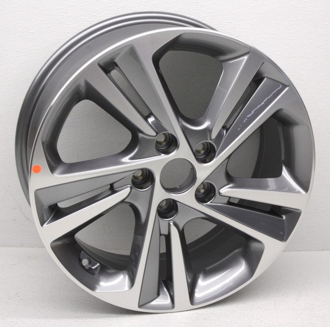 OEM Hyundai Elantra Sedan 17" Twisted Double 5-Spoke Wheel 52910-F2300