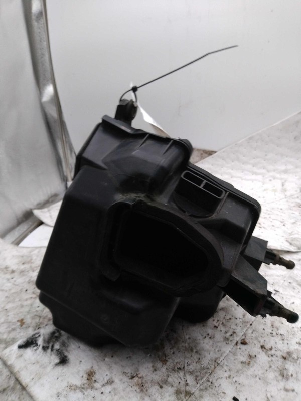 Used Left Air Cleaner Assembly fits: 2017 Infiniti QX50 VQ35HR Left Grade A