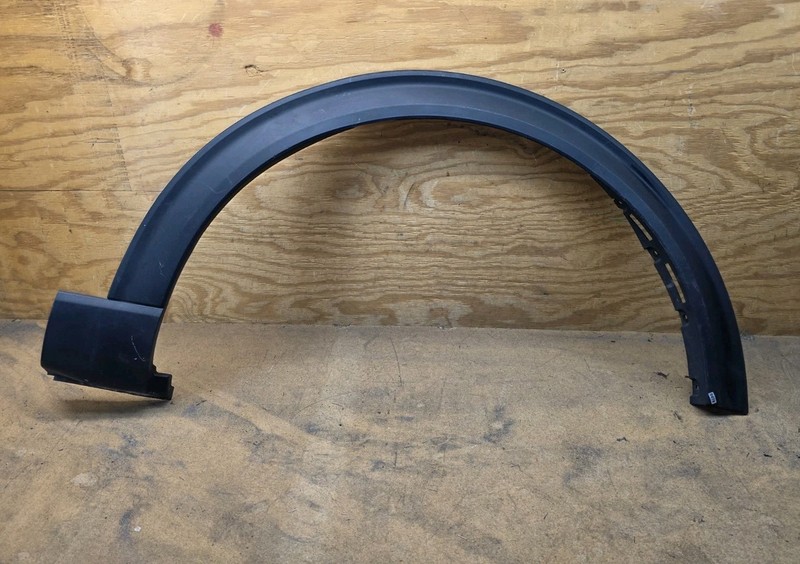 2020 21 22-2024 FORD EXPLORER FRONT RH SIDE WHEEL ARCH FENDER FLARE MOLDING OEM