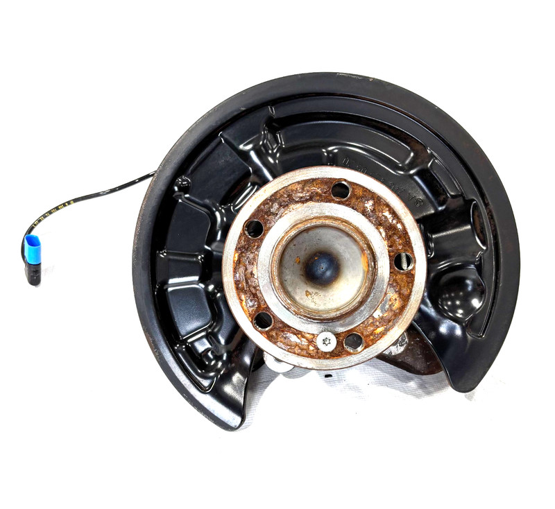 📌2015-2020 MERCEDES GLA250 REAR RIGHT SIDE SPINDLE KNUCKLE & WHEEL HUB OEM