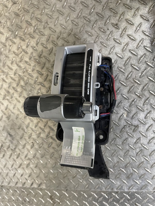 2005-2009 Ford Mustang Automatic Trans Floor Gear Shift Shifter Assembly