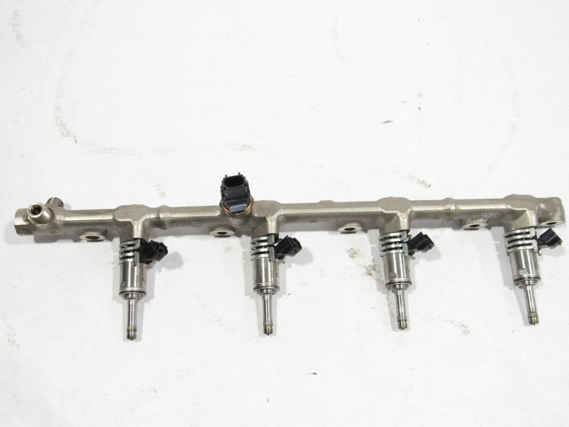 Lexus LC500 LC 500 2018 5.0L Left Engine Fuel Injector Rail W Injectors 18-21;:O