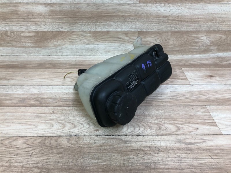 MERCEDES BENZ W208 CLK320 CLK430 OEM FRONT RADIATOR COOLANT EXPANSION TANK