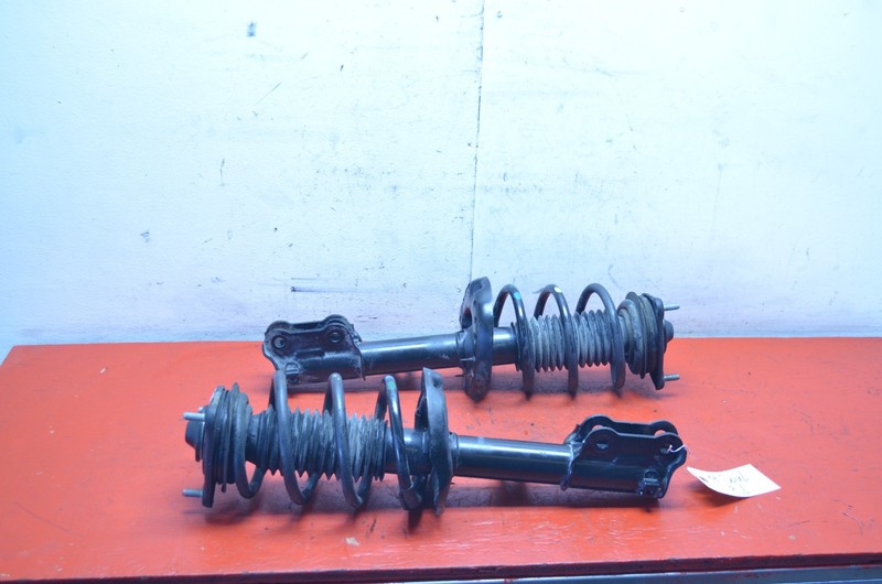 14-19 KIA SOUL FWD FRONT LEFT / RIGHT SHOCK STRUT ABSORBER SET OEM
