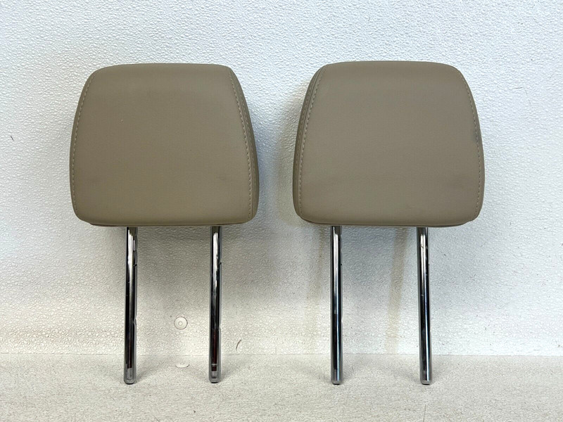 ⭐2018-2024 BUICK ENCLAVE REAR LEFT & RIGHT SEAT HEADREST BEIGE OEM LOT2578