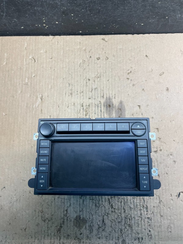 2006 Ford Five Hundred Radio CD Player Screen Display OEM V0736 DG