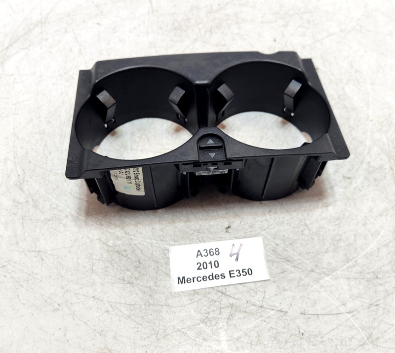 ✅ 2010-2013 OEM Mercedes W212 E350 Center Console Dual Cup Holder Trim