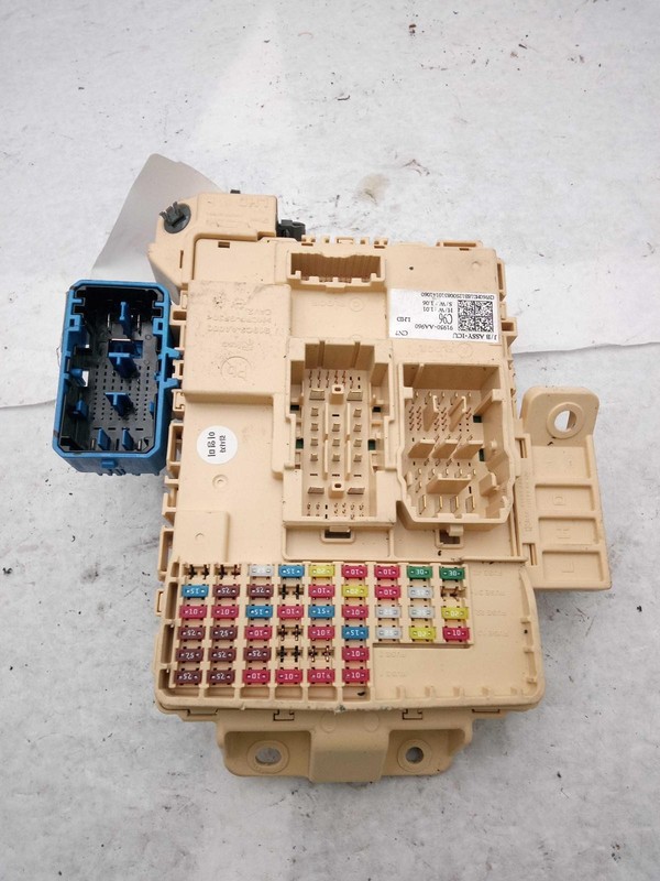 2022 Hyundai Elantra Fuse Box OEM Red 91956AA020 44000 Miles