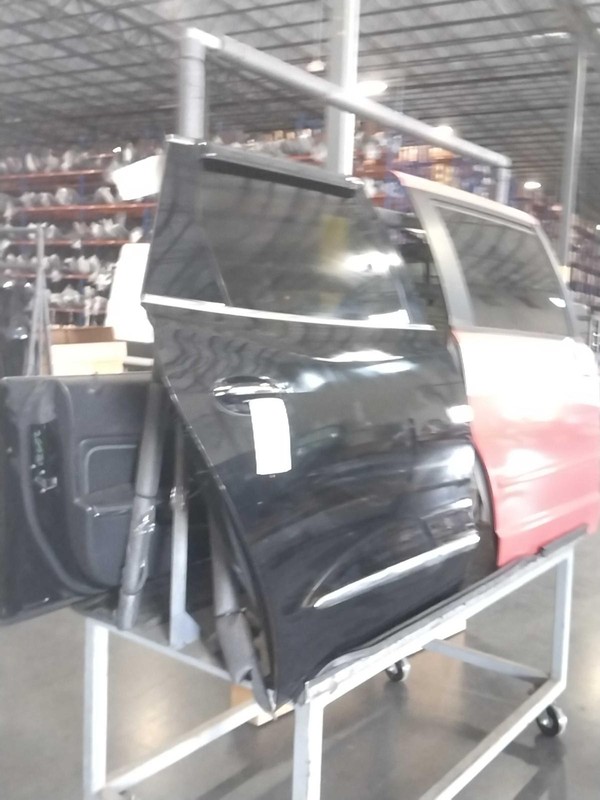2021 Buick Enclave Rear Right Door Black OEM 679048 92000 Miles Used