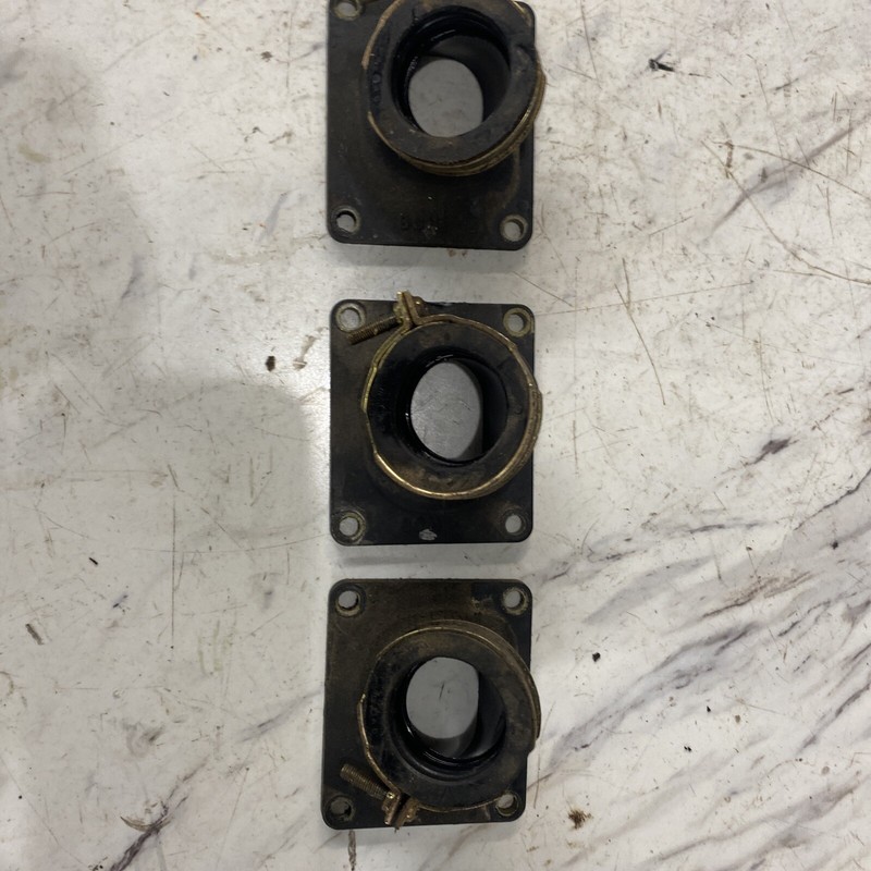 1999 - 2001YAMAHA Snowmobile MOUNTAIN MAX 700 Motor Intake Boots Carb Joints