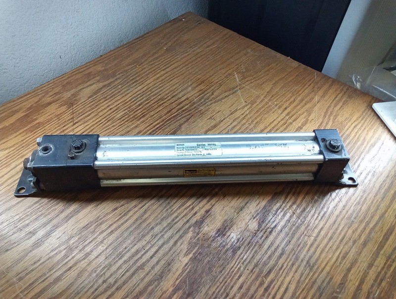 Parker Series MPRL 40 CCBMPRLR19MC 10 Bar Air Cylinder