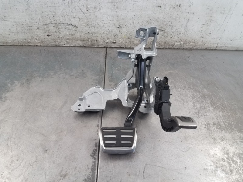 2018 Audi S4 Quattro B9 Throttle / Brake Pedal Assembly #6793 P4