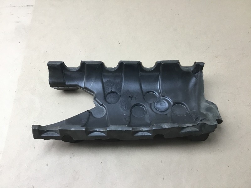 18-21 Lexus LC500 2018 Engine Motor Manifold Cover Foam :Y
