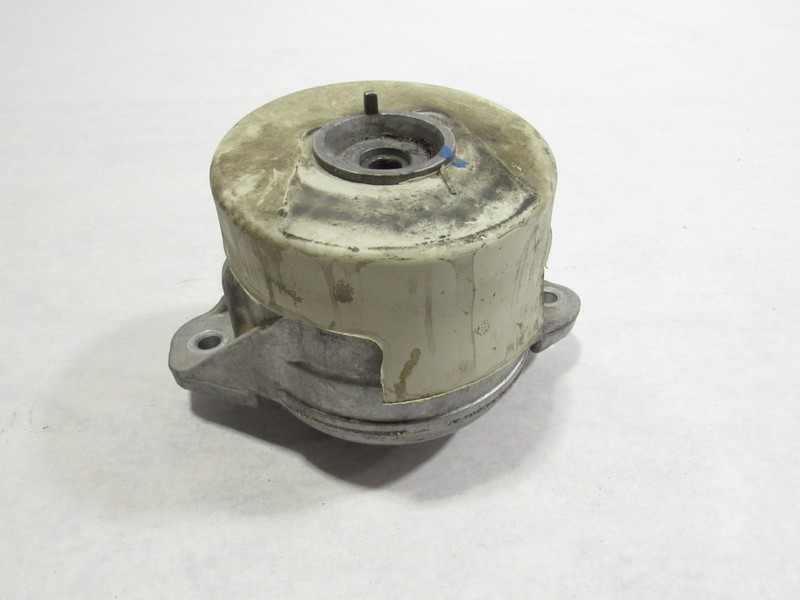 16-21 Mercedes GLC300 X253 2019 2.0L Left Driver Engine Motor Bracket Mount ; :A