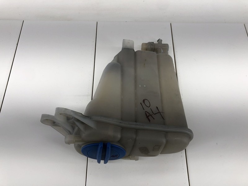 09-16 AUDI A4 B8 2.0L L4 TFSI GAS ENGINE COOLANT RESERVOIR EXPANSION TANK OEM