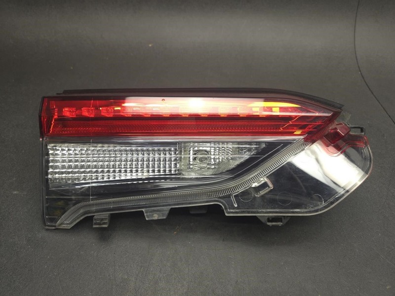 Left Inner Tail Light 2023 Toyota RAV4 81590-0R060 2019 2020 2021 2022 2024 2025