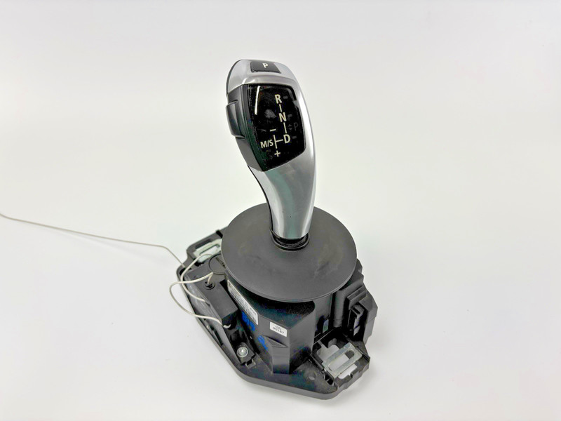 08-10 BMW E60 535XI 528I 535I 550I 650I Automatic Gear Selector Shifter Assembly