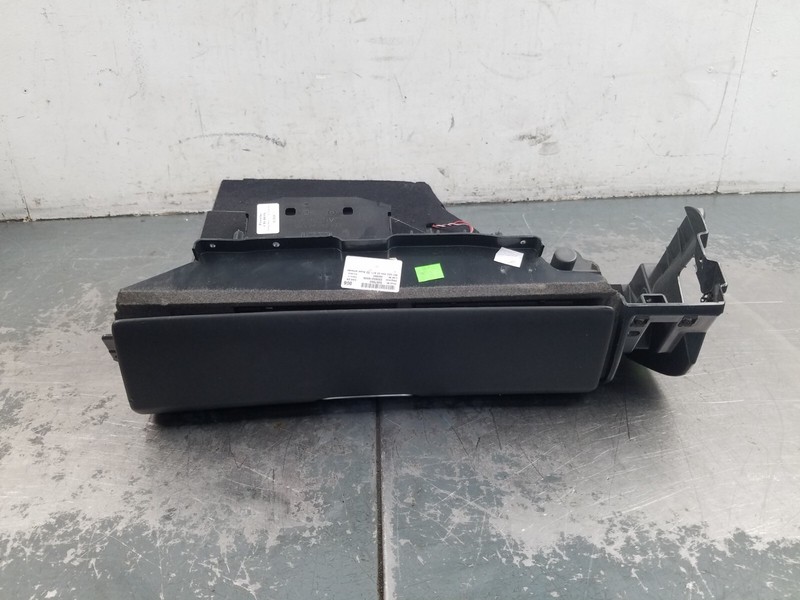 2006 Porsche Cayman S 987 Glove Box #3317 P1