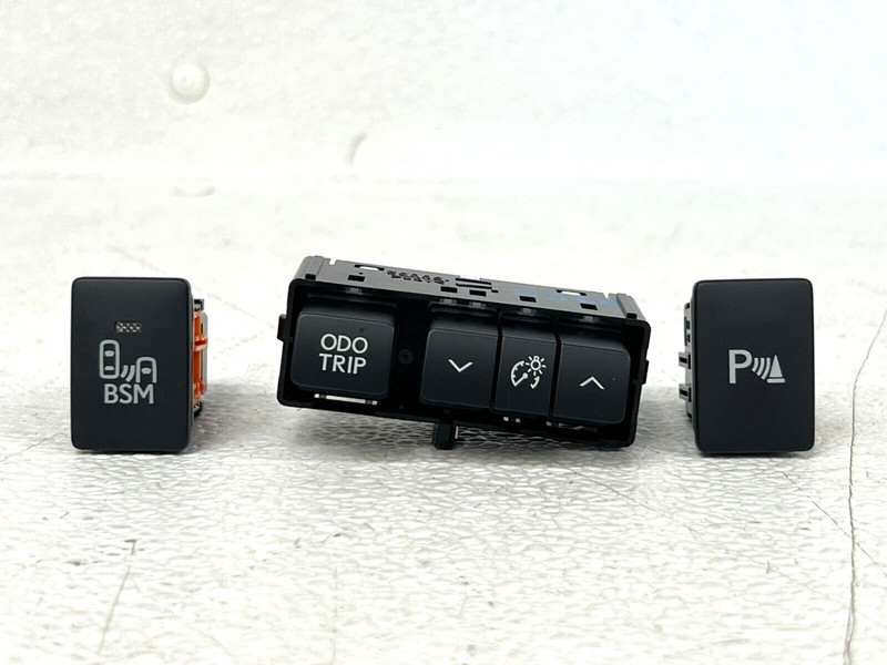 ⭐2015-2019 LEXUS RC350 RC300 INSTRUMENTAL CLUSTER SONAR BSM SWITCHES OEM LOT2485