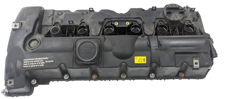 2008 2009 2010 2011 2012 2013 BMW 328I OEM Engine Valve Cover 3.0L n52 type