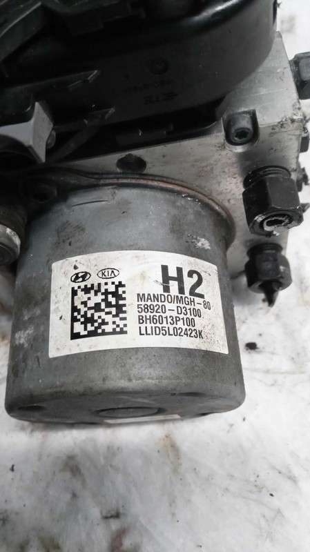 2017 Hyundai Tucson ABS Pump & Motor Assembly OEM 58920D3100 93K Miles
