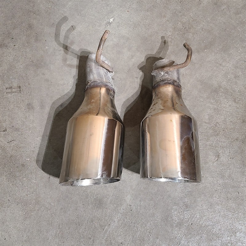 Aftermarket Stainless Steel Exhaust Tips Tip Pair Set for 10-15 Camaro SS Aa7450