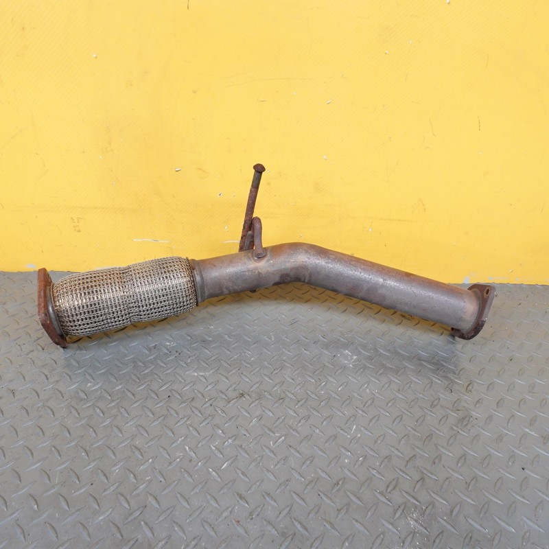 2019-2022 VOLVO XC40 LOWER EXHAUST RESONATOR PIPE OEM 36003044