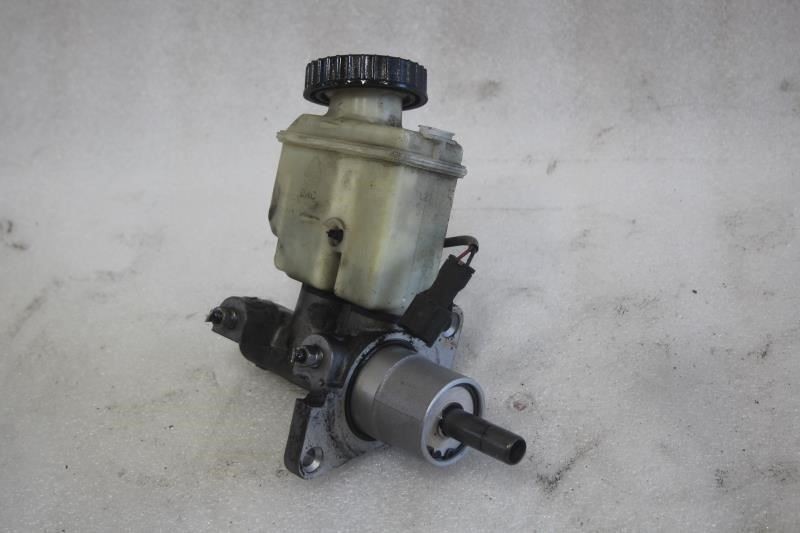 2008 SUZUKI RENO BRAKE MASTER CYLINDER WITH RESERVOIR
