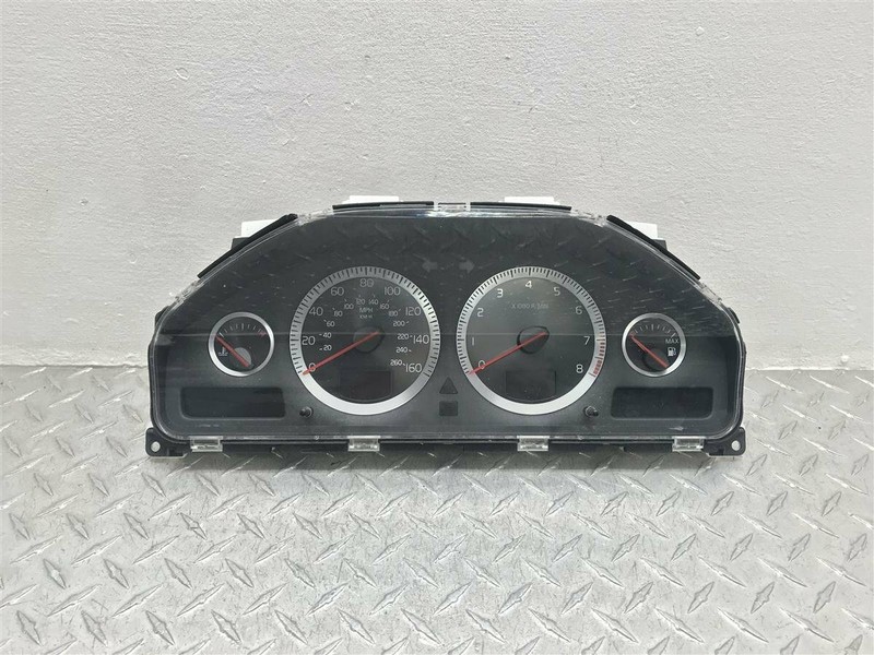 2004 VOLVO 80 SERIES SPEEDOMETER 6 CYL OEM 257-50721