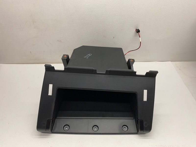 2014-2018 JEEP CHEROKEE GLOVE BOX STORAGE COMPARTMENT W/ LIGHT HOUSING OEM