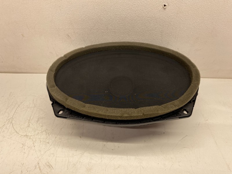 2014-2017 JEEP GRAND CHEROKEE LEFT OR RIGHT FRONT DOOR SPEAKER ASSEMBLY OEM