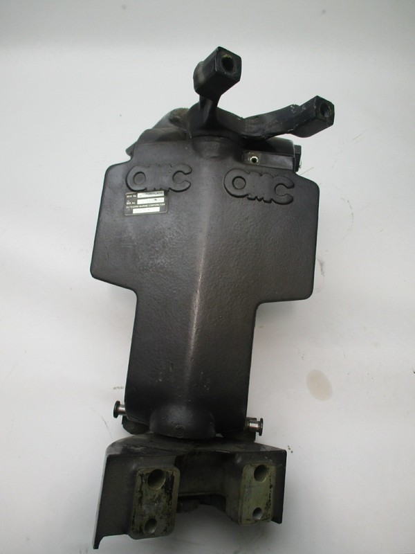 0434691 Evinrude Johnson Outboard Swivel Bracket for 20" & Steering Arm 0439471