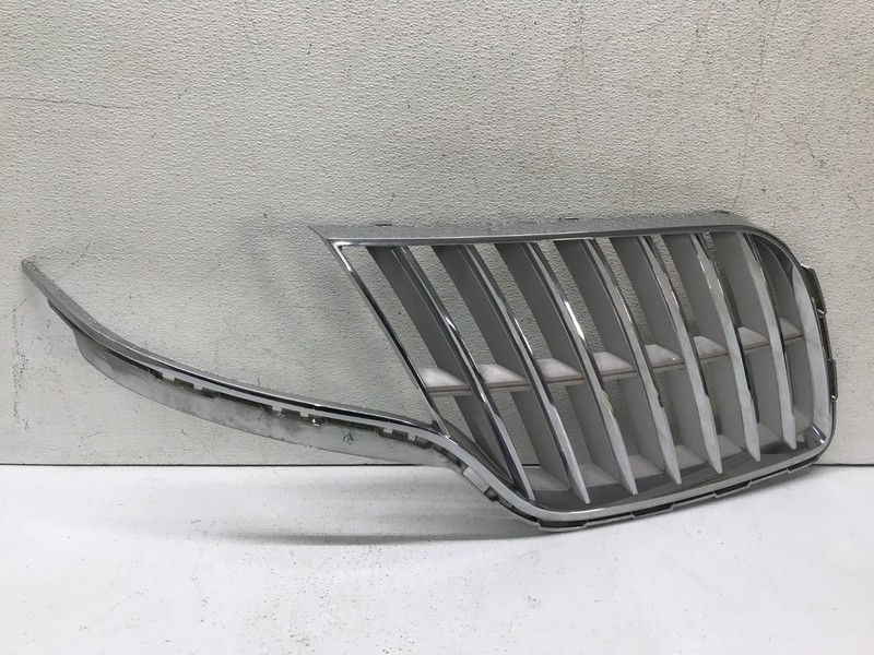 2010 - 2012 Lincoln MKT Right RH Passenger Side Grille Grill OEM