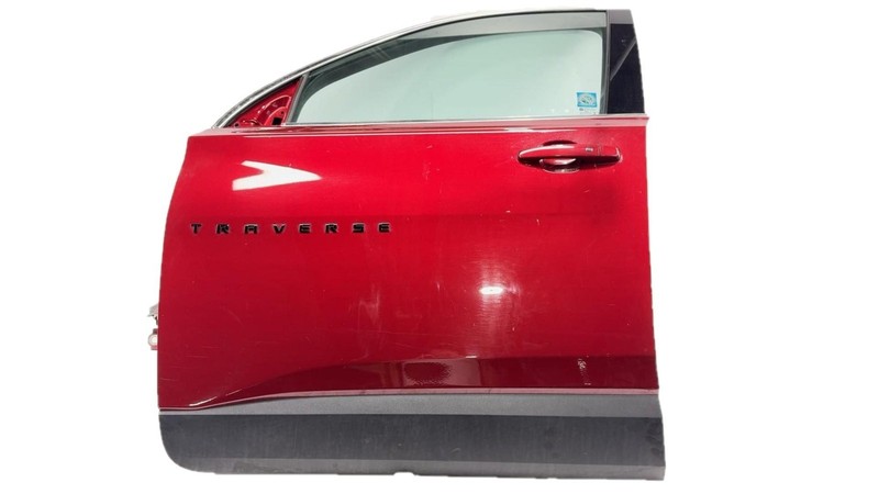 2018-2024 Chevy Traverse LH Driver Left Front Door Assenbly Maroon Has Scratch