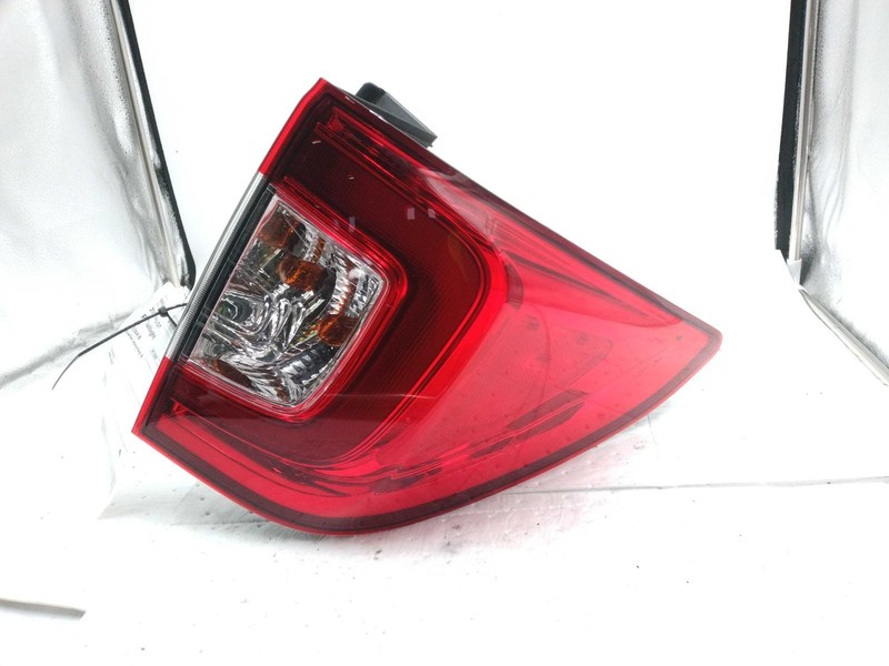 2019 Honda Pilot Right Tail Light Assembly Grey Used LITE SCRATCH 86000 MI