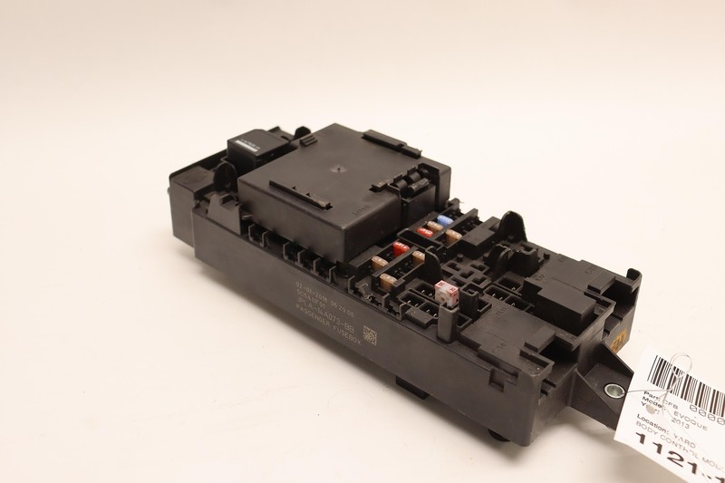 2012-2015 RANGE ROVER EVOQUE FRONT DASH CABIN JUNCTION FUSE RELAY BOX BLOCK OEM