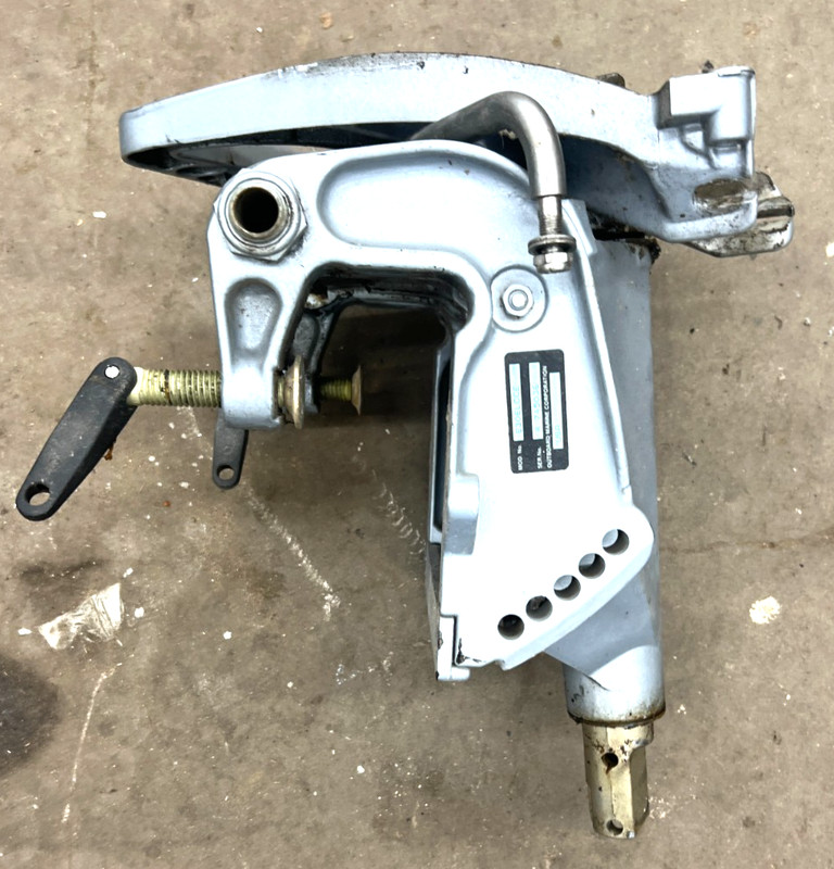 OEM Johnson Evinrude 1978 1979 - 2004 Stern & Swivel Brackets 20 25 28 30 35 HP