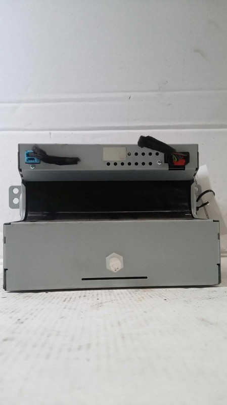 2016 Chevrolet Malibu Infotainment Display OEM Silver 148K Miles NJ25-16989