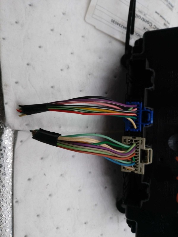 2009 Chevrolet Equinox A/C Selector Switch OEM Red - Peeling Buttons, 209K Miles