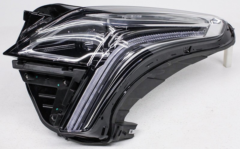 NON-US MARKET OEM Cadillac XT5 Left Driver Side LED Headlamp Mount Missing