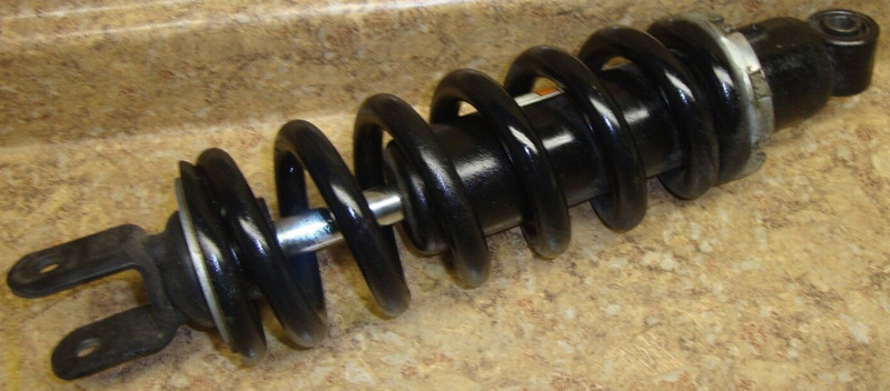 05 Suzuki Boulevard VL800 VL 800 S50 Rear Back Shock Center Uni Mono Suspension