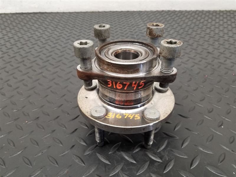 07-10 Ford EDGE 4WD Rear Hub Assembly OEM 7T4Z-1104-C