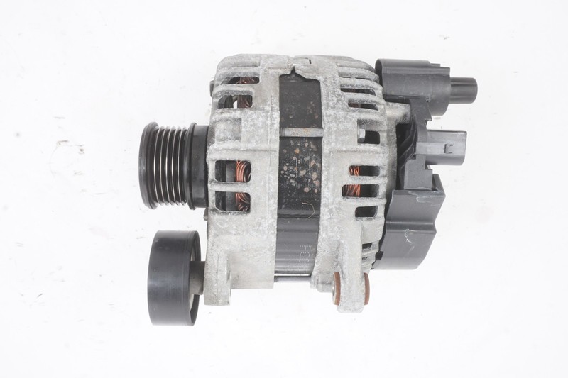 2017-2020 Mercedes SLC300 Alternator A0009060922 OEM