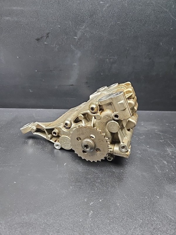 BMW E82 E88 135i E90 E91 E92 E93 335i N54 Engine Oil Pump 7560250