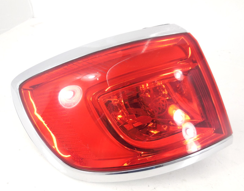 2013-2017 Buick Enclave Quarter Panel Mounted Tail Light Lamp Driver Left OEM