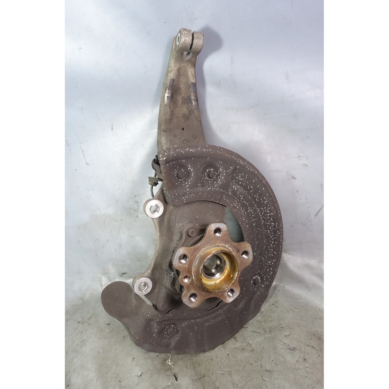 17-23 BMW G30 530Xi 540Xi G15 xDrive Right Front Wheel Hub Carrier Knuckle OEM