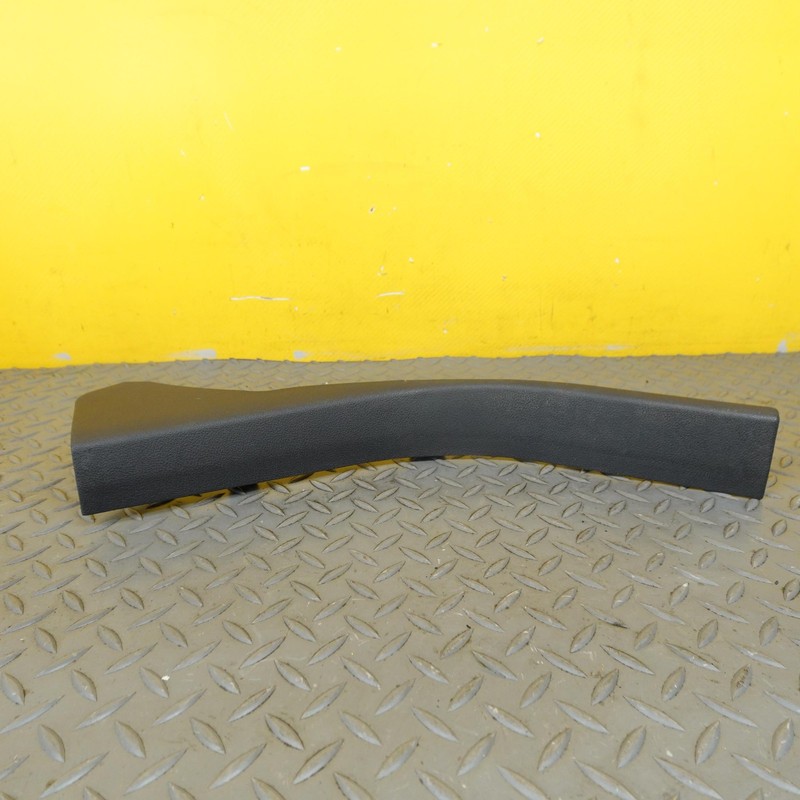 2017-2019 FORD ESCAPE Rear Right Step Scuff Plate Trim Cj54-r13244-af