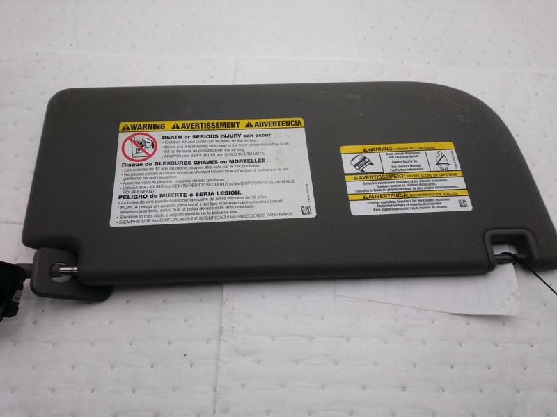 Used Left Sun Visor fits: 2022 Ford F250SD PICKUP Crew Cab w/o sunroof cloth w/o